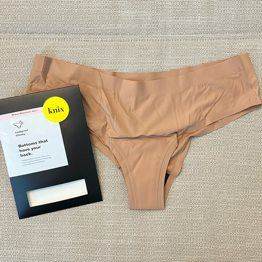 Knix NEVER WORN, NWT Medium Absorbency leakproof Cheeky (L)